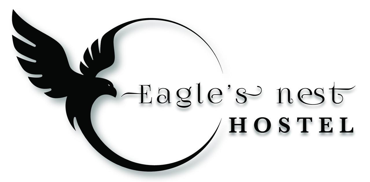 פוסטוינה Eagle'S Nest Hostel מראה חיצוני תמונה